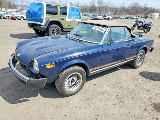 1977 FIAT 124 Spider 124
