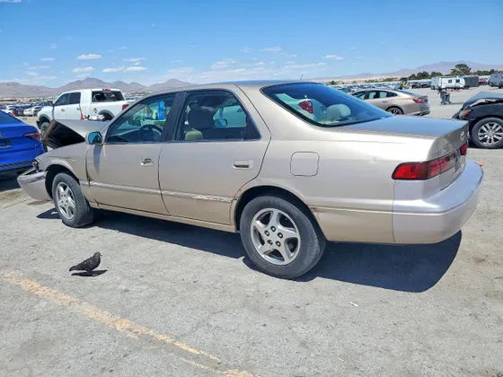 1997 Toyota Camry LE