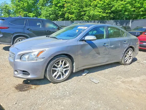 2009 Nissan Maxima 3.5 SV w/Premium Pkg
