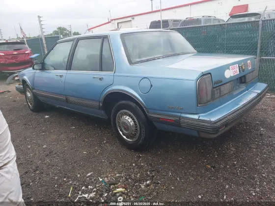 1991 Oldsmobile Delta 88 ROYALE