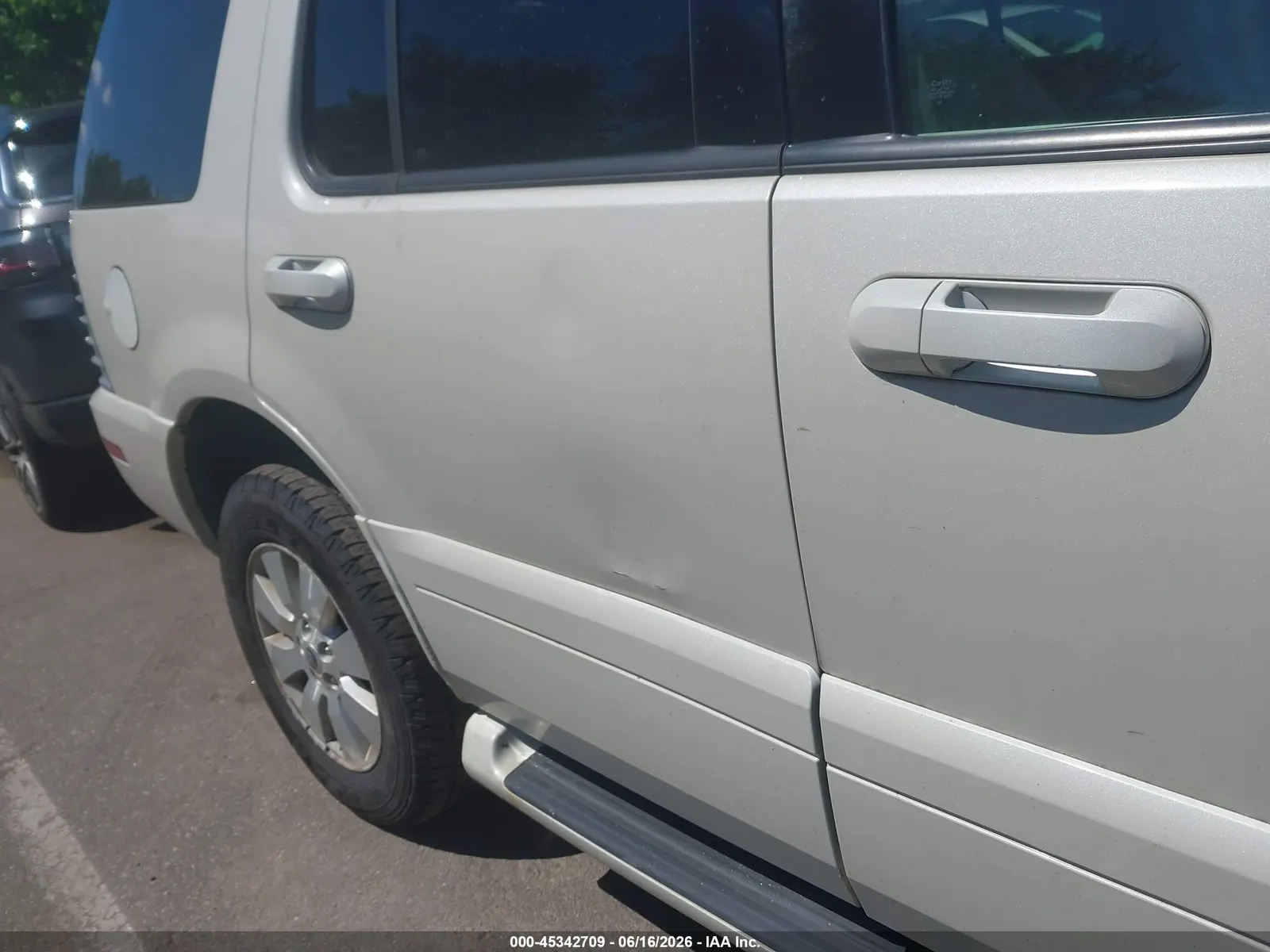 2006 Mercury Mountaineer Luxury