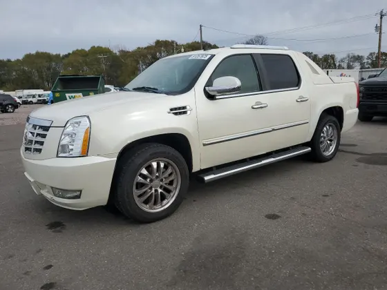 2010 Cadillac Escalade EXT Premium