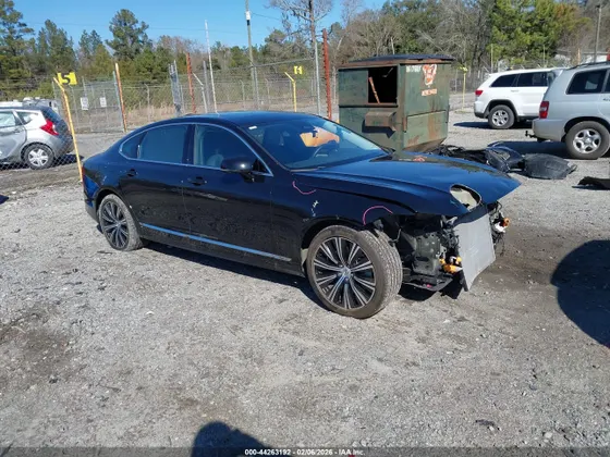2024 Volvo S90 B6 PLUS