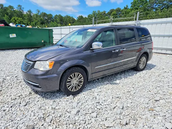 2016 Chrysler Town & Country Touring-L Anniversary Edition