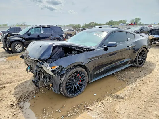 2015 Ford Mustang V6