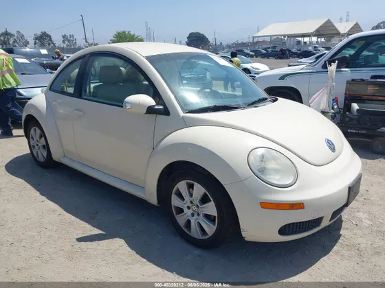 2009 Volkswagen New Beetle Coupe S