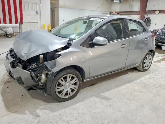 2013 Mazda Mazda2 Sport