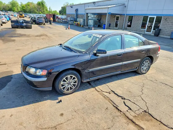 2004 Volvo S60