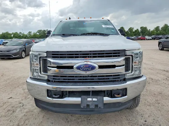 2019 Ford Super Duty F-350 DRW XL