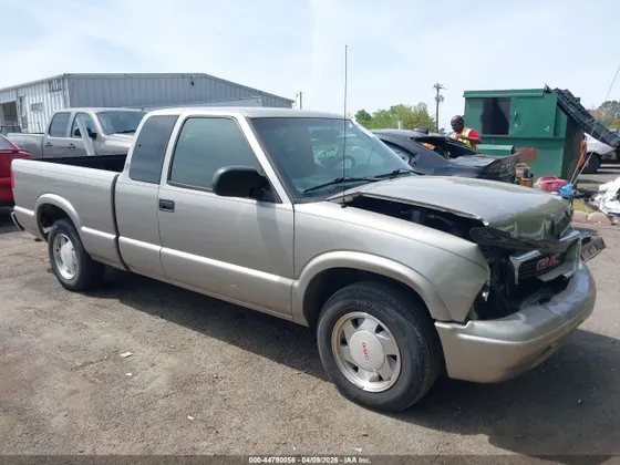 2002 GMC Sonoma SLS