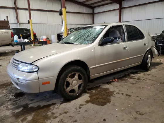 1997 Nissan Altima XE