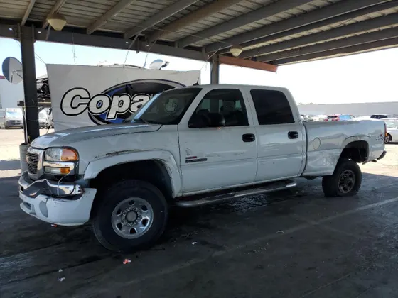 2005 GMC Sierra 3500 DRW SL