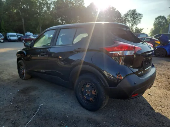 2020 Nissan Kicks S