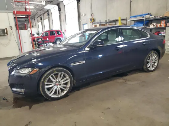 2016 Jaguar XF 35t Prestige