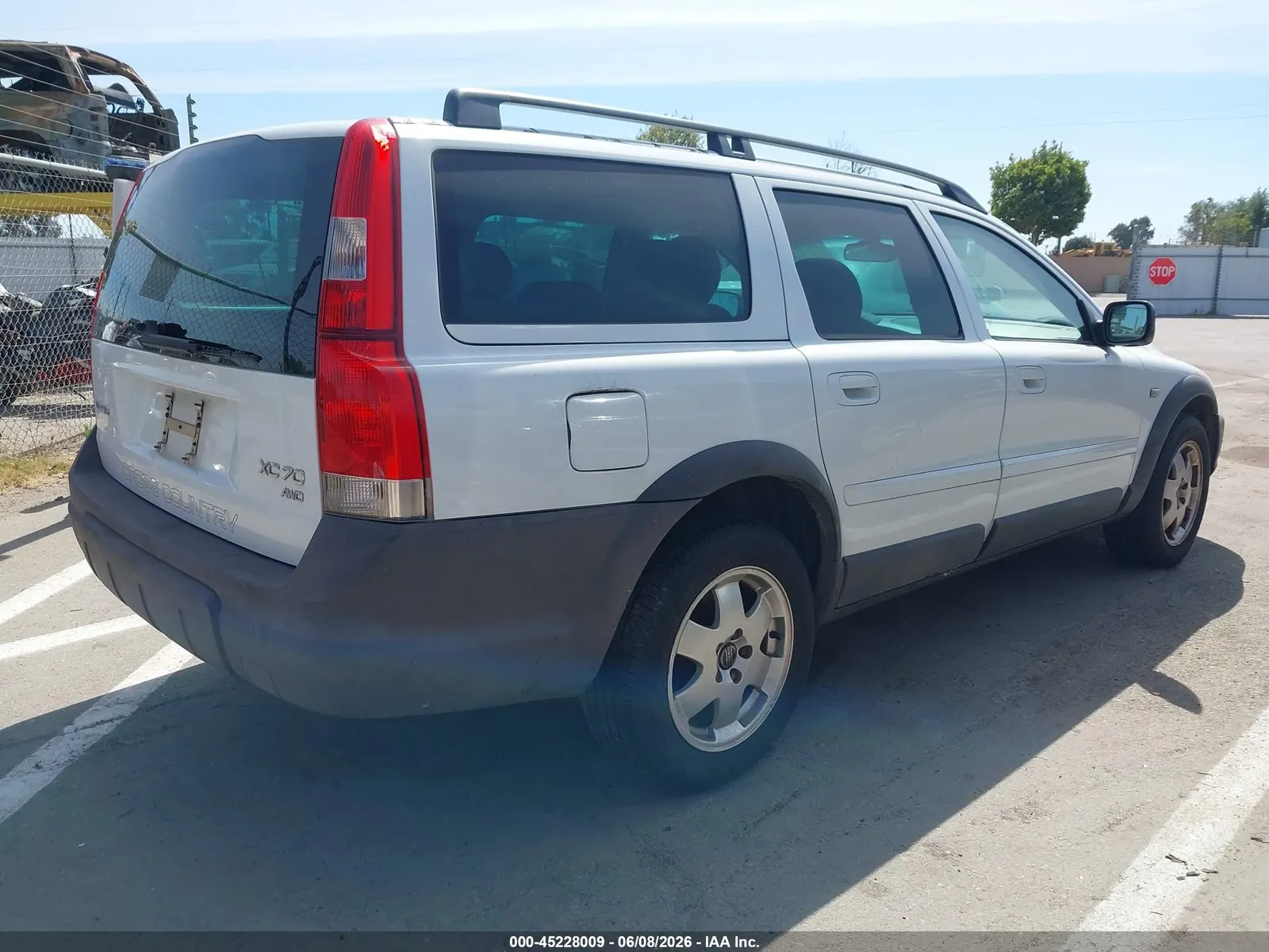 2004 Volvo V70 XC70