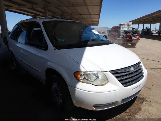 2006 Chrysler Town & Country LWB Touring