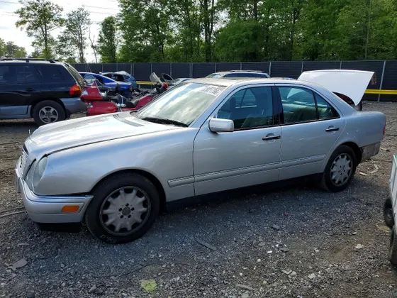 1999 Mercedes-Benz E