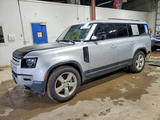 2023 Land Rover Defender SE