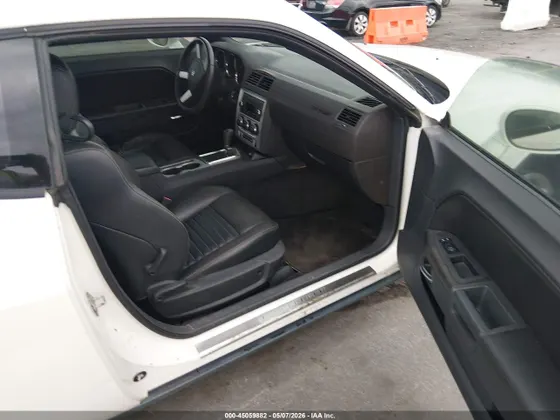 2009 Dodge Challenger SE