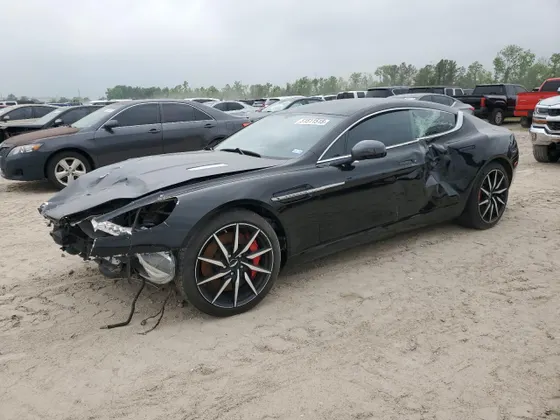 2011 Aston Martin RAPIDE