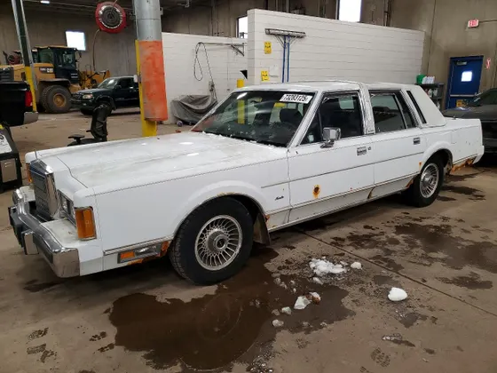 1989 Lincoln Town Car