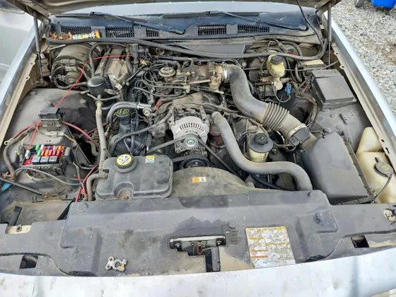 2001 Ford Crown Victoria