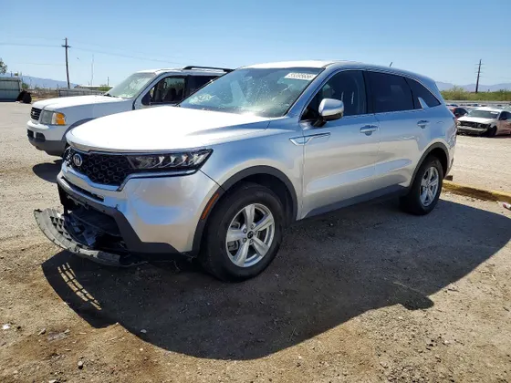 2021 Kia Sorento LX
