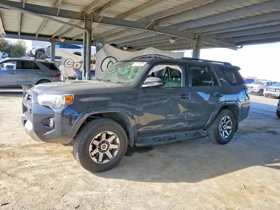 2024 Toyota 4Runner TRD Off Road Premium