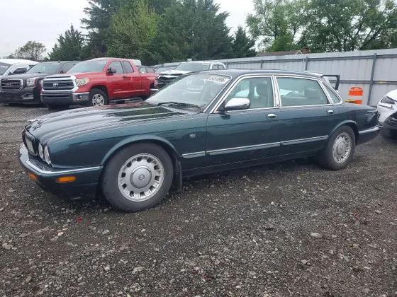 1998 Jaguar XJ Vanden Plas
