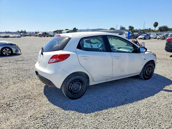 2014 Mazda Mazda2 Sport