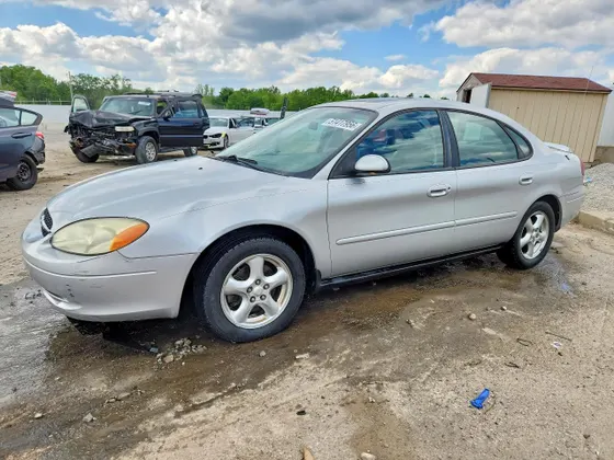 2003 Ford Taurus SES Standard