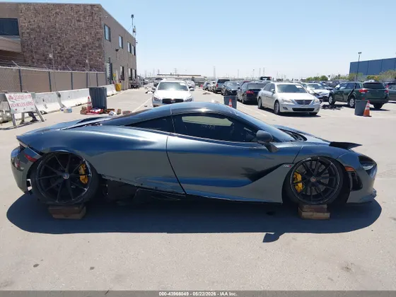 2018 McLaren 720S LUXURY/PERFORMANCE