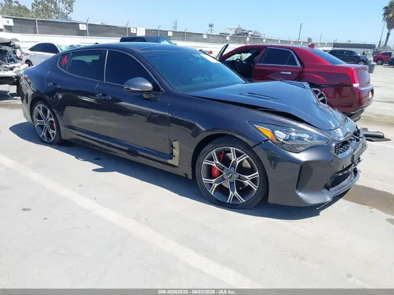 2021 Kia Stinger GT2