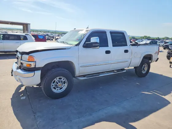 2004 GMC Sierra 2500HD SLE