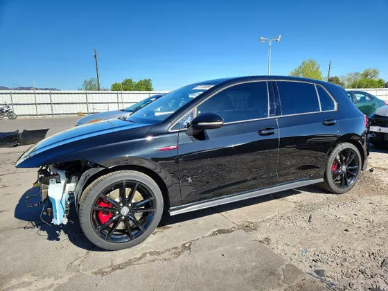 2024 Volkswagen Golf GTI 380 SE