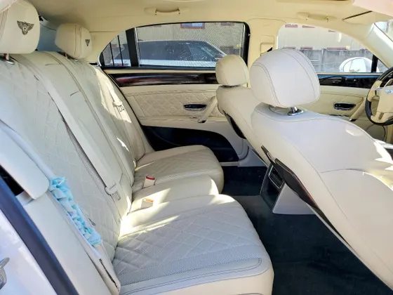 2018 Bentley Flying Spur V8
