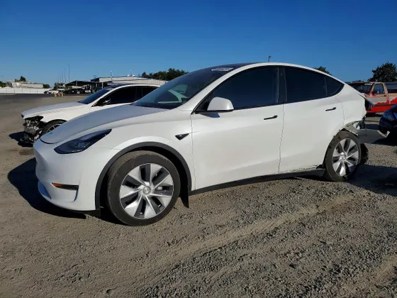 2022 Tesla Model Y Long Range