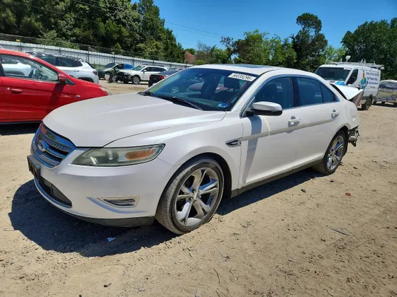 2011 Ford Taurus SHO