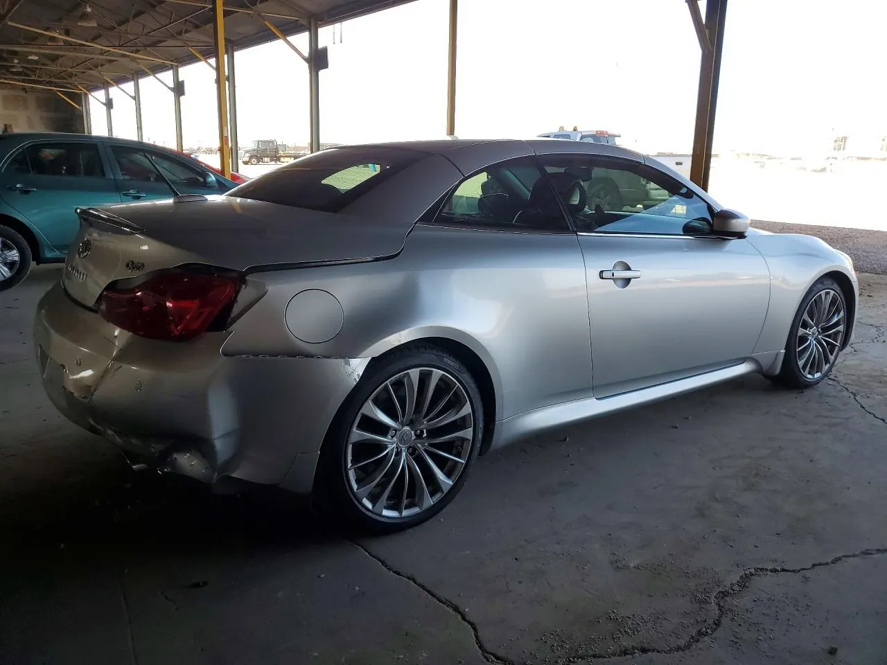 2014 INFINITI Q60 Convertible