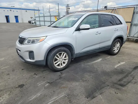 2014 Kia Sorento LX
