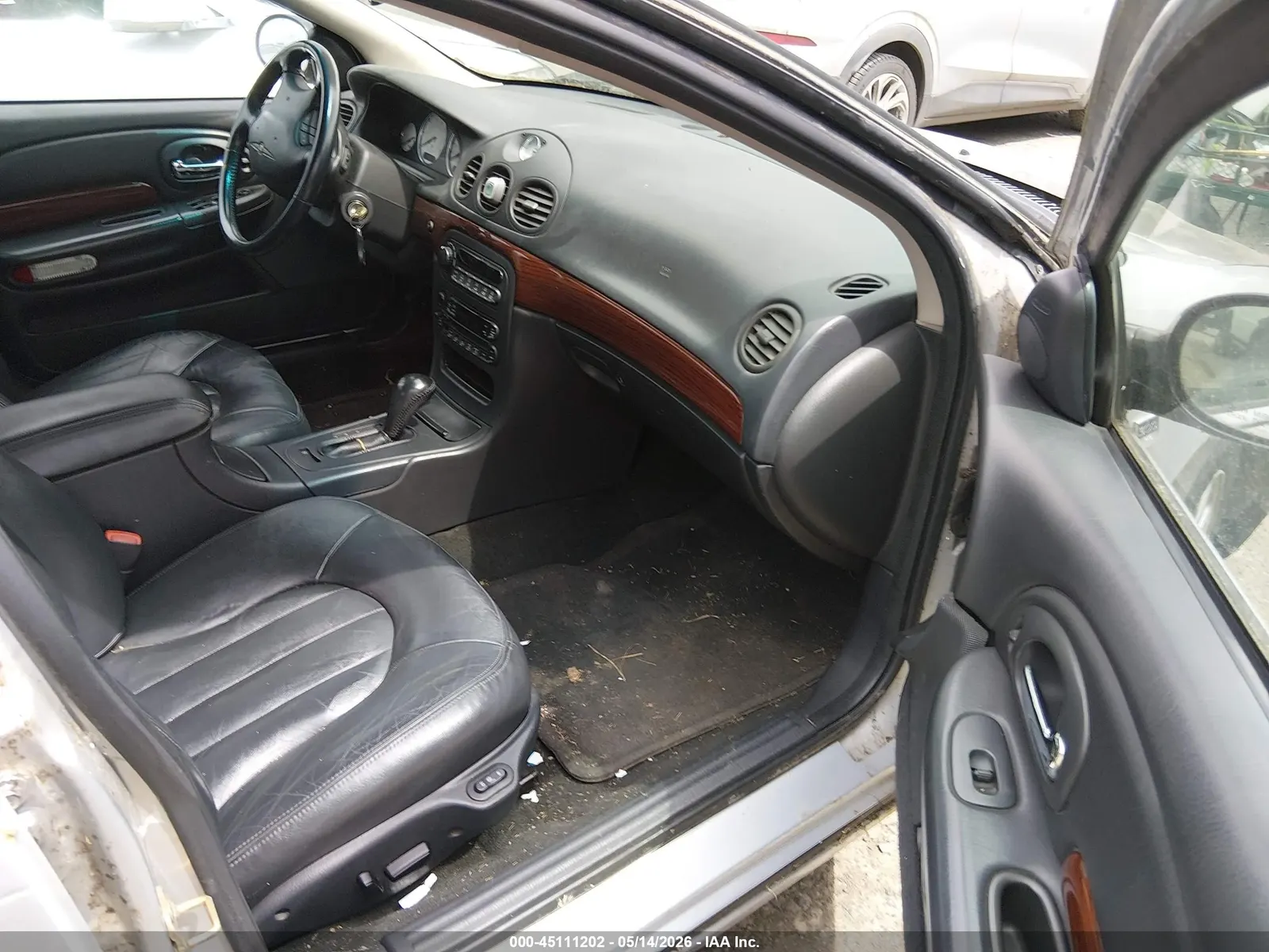 2002 Chrysler 300M