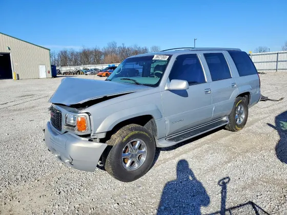 1999 GMC Denali