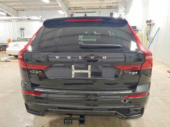 2026 Volvo XC60 Plug-In Hybrid Ultra