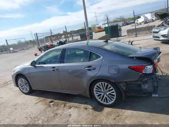 2013 Lexus ES 350 4dr Sdn