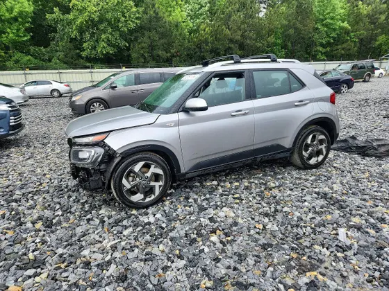 2024 Hyundai Venue SEL