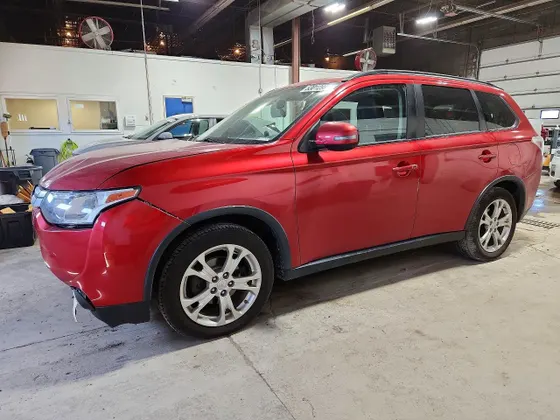 2015 Mitsubishi Outlander SE