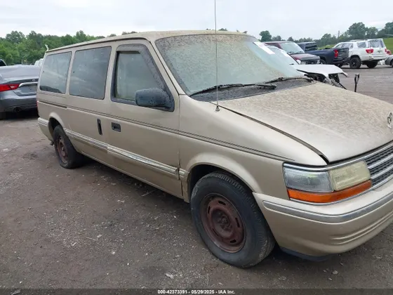 1992 Plymouth GRAND VOYAGER SE