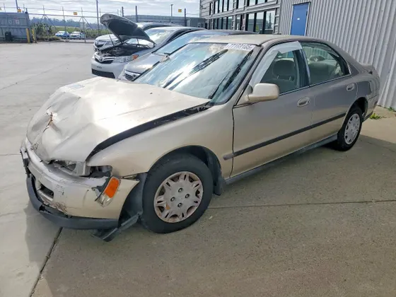 1995 Honda Accord Sdn LX