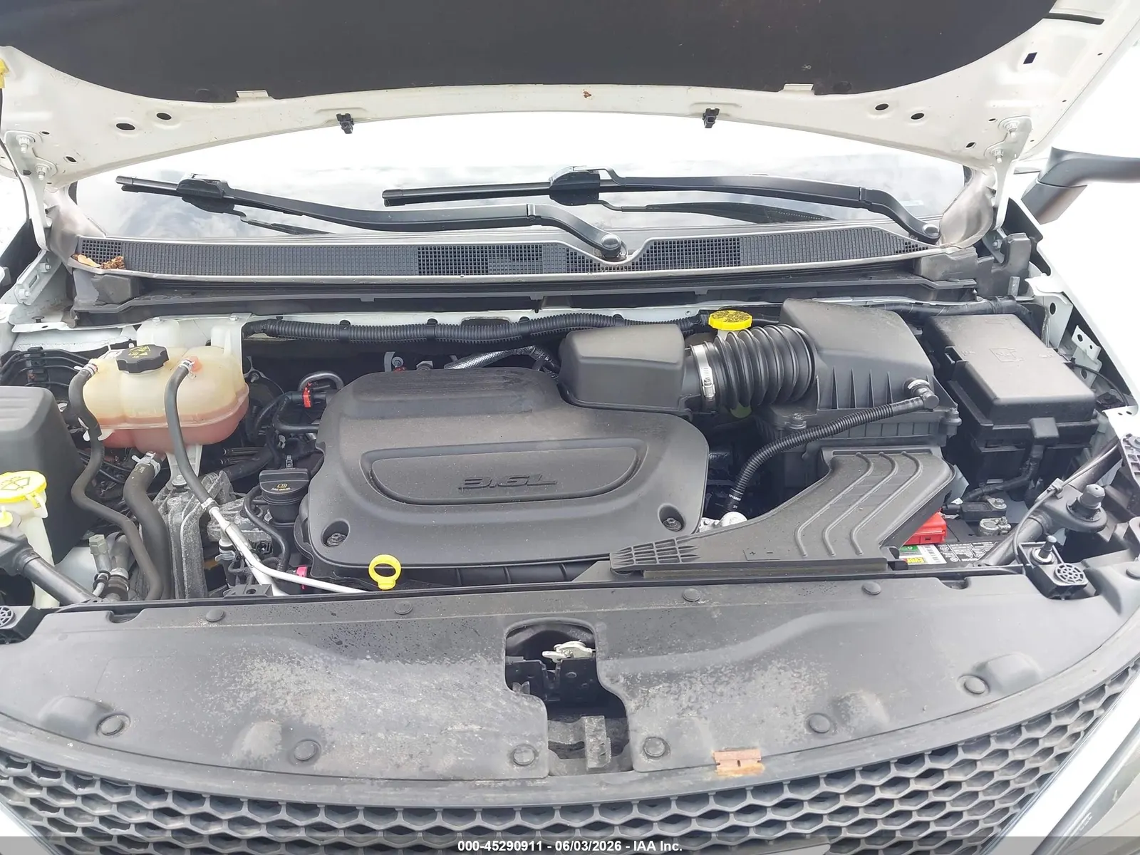 2021 Chrysler Voyager LXI