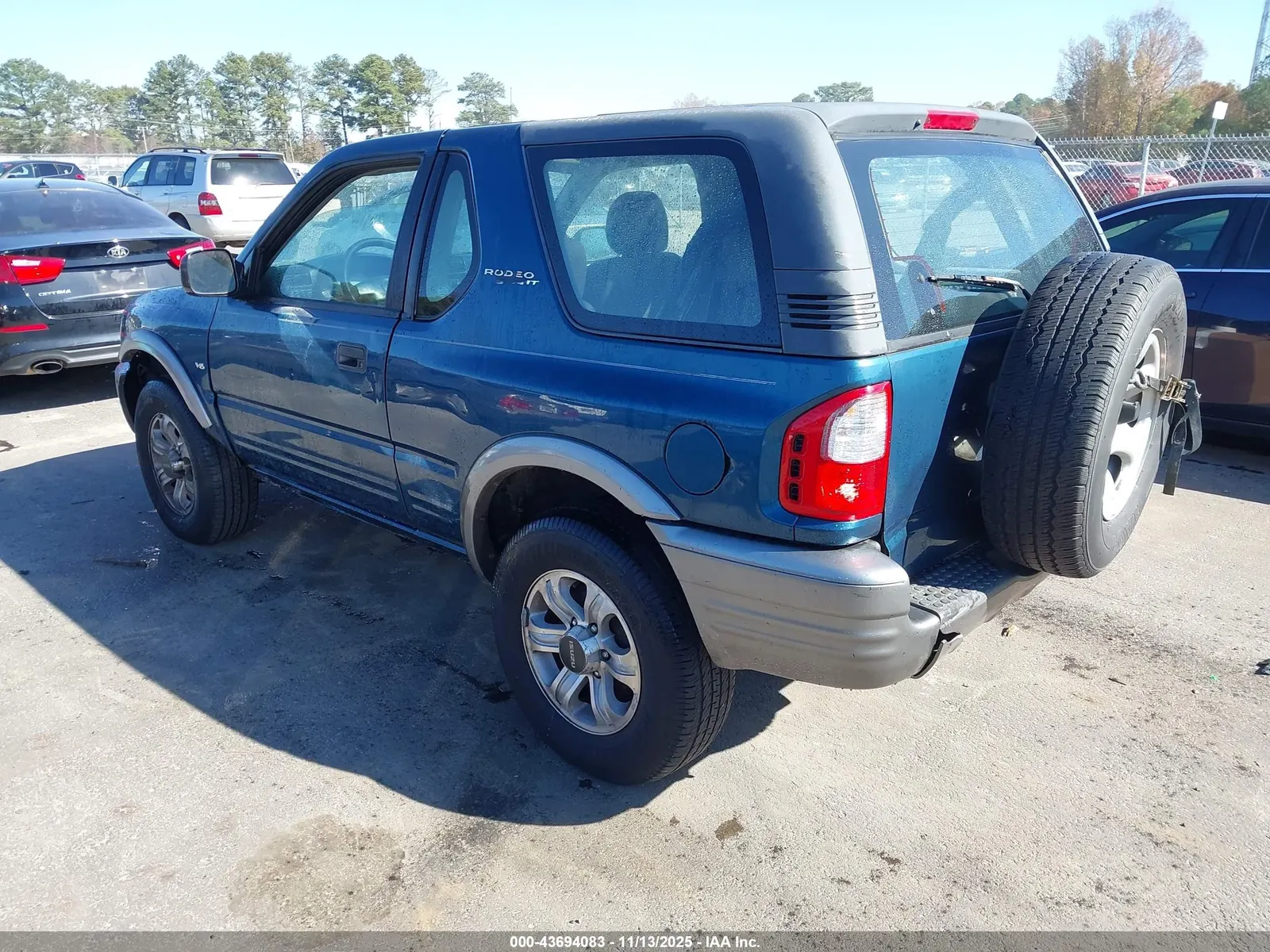 2001 Isuzu Rodeo Sport S 3.2L V6 HARD TOP/S 3.2L V6 SOFT TOP